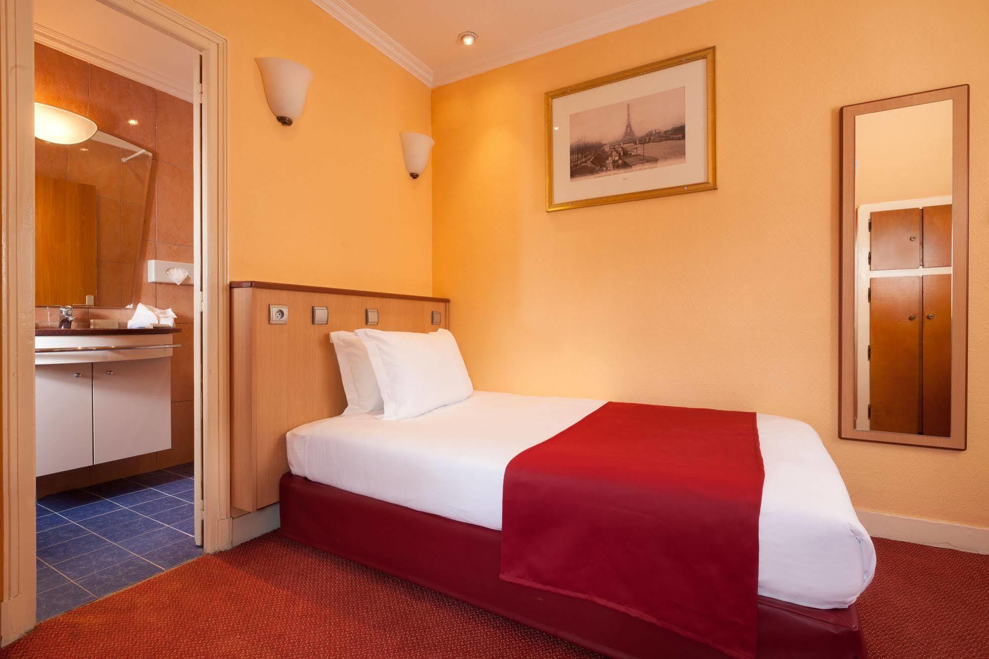 Grand Hotel Amelot Paris Luaran gambar