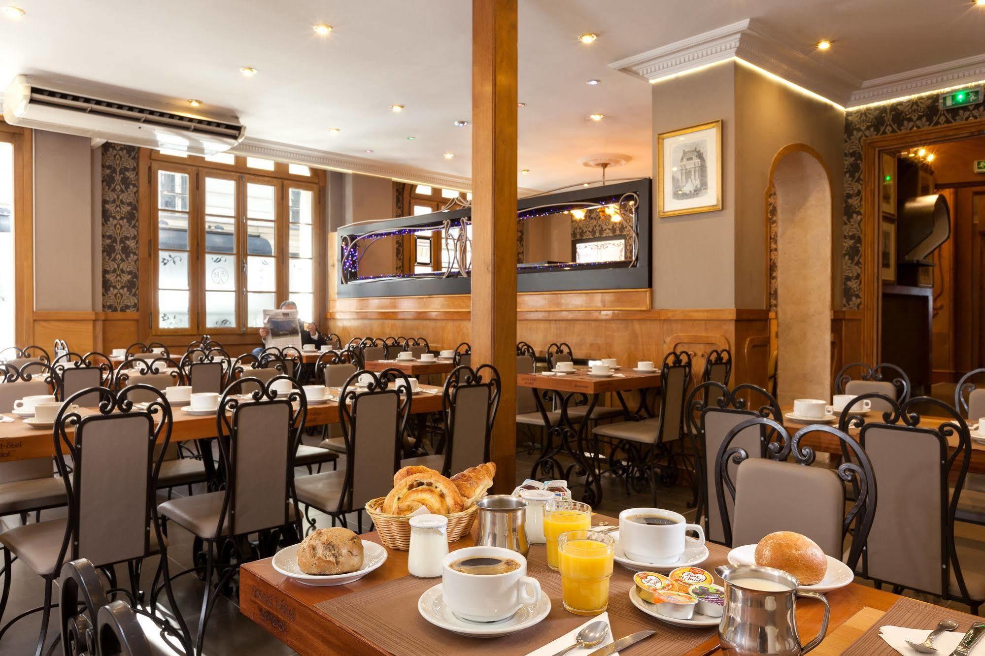Grand Hotel Amelot Paris Luaran gambar